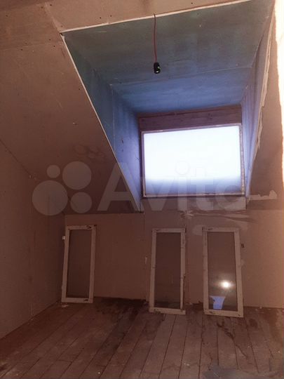 Дом 210,5 м² на участке 9 сот.