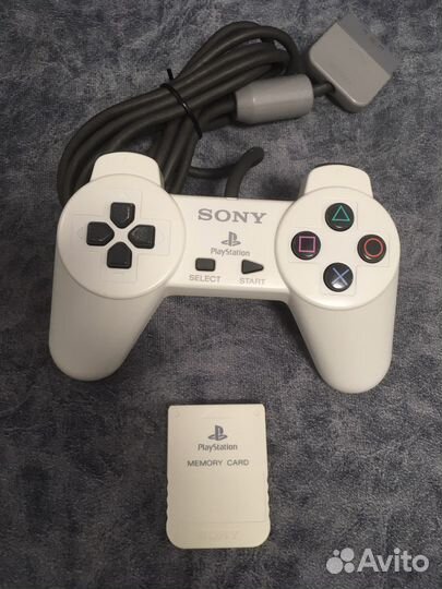 Джойстик и карта памяти PlayStation 1