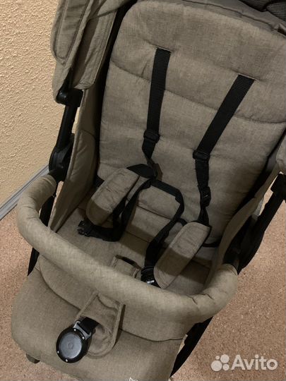 Коляска прогулочная britax
