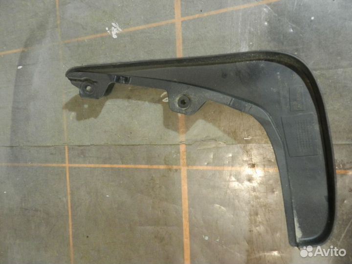 Брызговик задний левый - Jaguar XJ