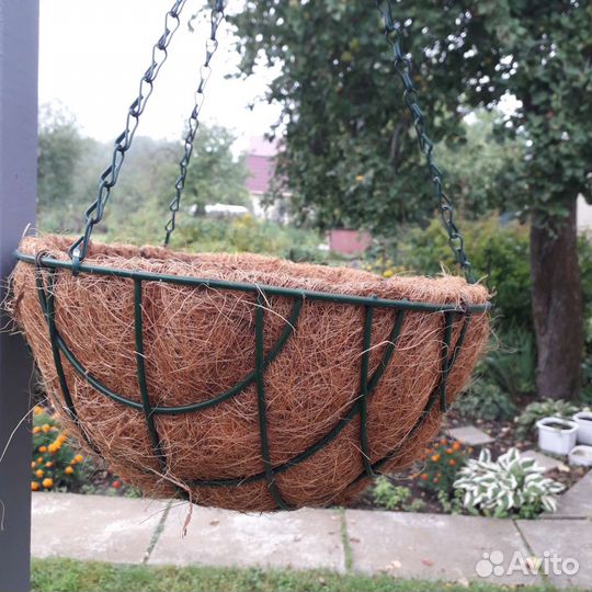 Подвесное кашпо для цветов