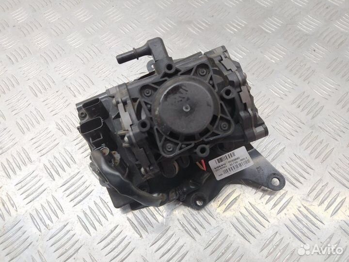 Б/У Б/У Насос вакуумный 31658684 volvo