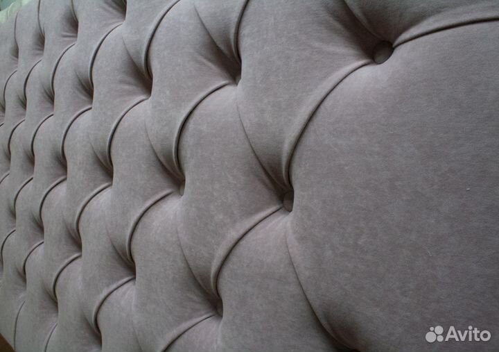 Кровать с каретной стяжкой