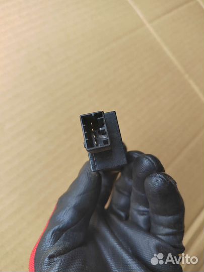 Кнопка Mazda 323 BJ /Familia /Protege