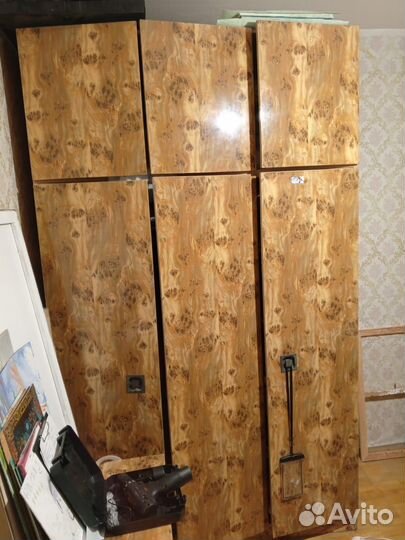 Шкафы,бесплатно,самовынос самовывоз,3 этаж