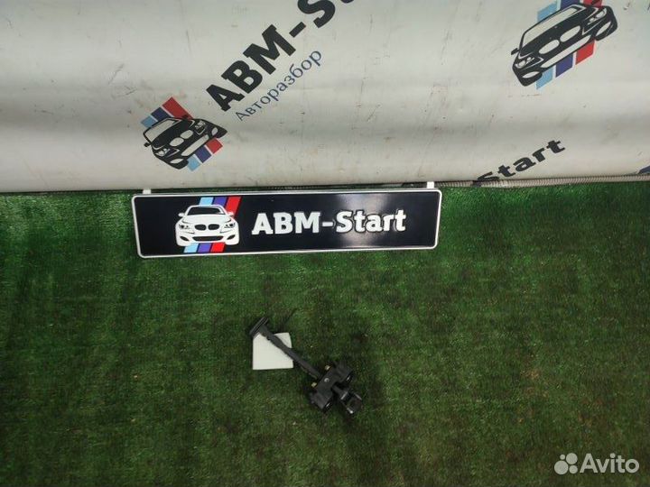 Ограничитель двери передний Bmw 523 F10 N52B25AF