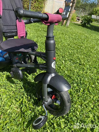 Детский трехколесный велосипед с ручкой QPlay rito