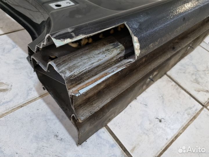 Правый порог стойка фольксваген поло 2012 год