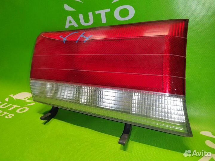 Вставка между стопов toyota RCH41 3rzfe 1997 Задн. Лев