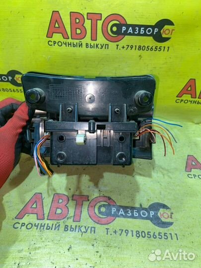 Бардачок Hyundai I30 G4FA 2010