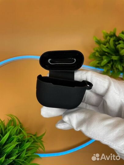 Силиконовый чехол на AirPods