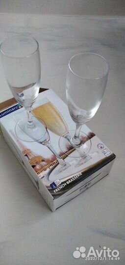 Бокалы для шампанского