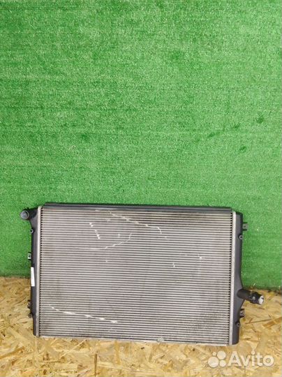 Радиатор основной Volkswagen Golf Mk5 (2003—2009)