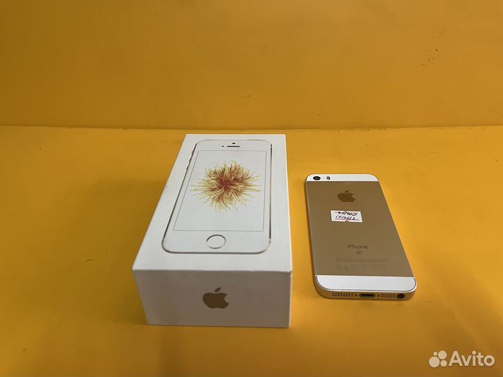 iPhone SE, 32 ГБ