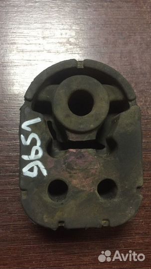 Резинка глушителя Dodge Grand caravan 5 2015