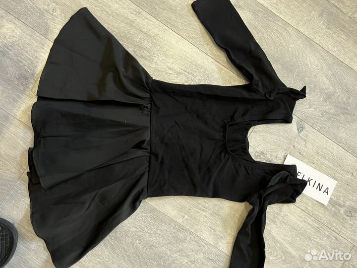 Гимнастический купальник с юбкой