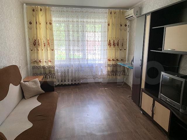 1-к. квартира, 35 м², 1/10 эт.