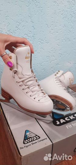 Фигурные коньки jackson elle