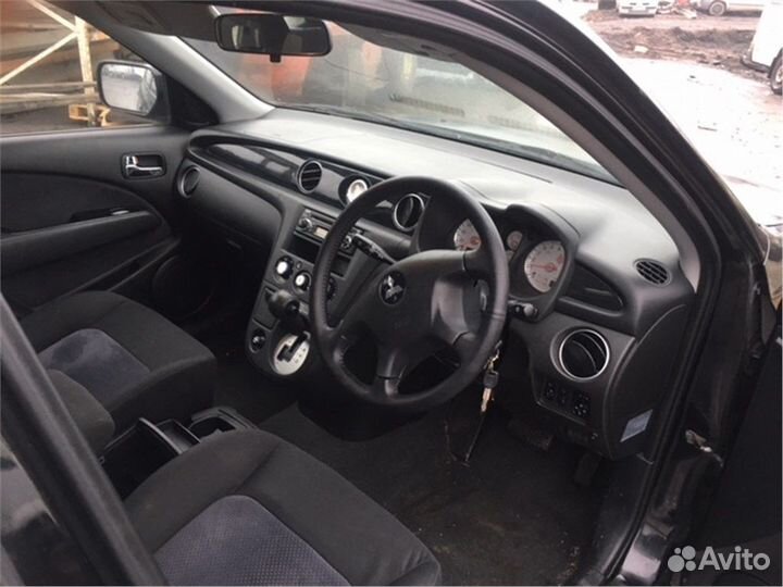 Разбор на запчасти Mitsubishi Outlander