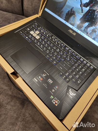 Игровой ноутбук 17'3 8ядер 8gb SSD gtx1650 4gb