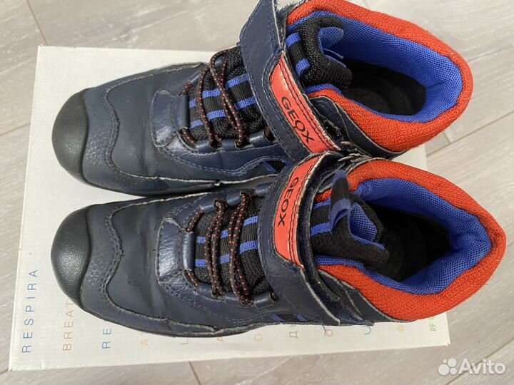 Кроссовки Geox