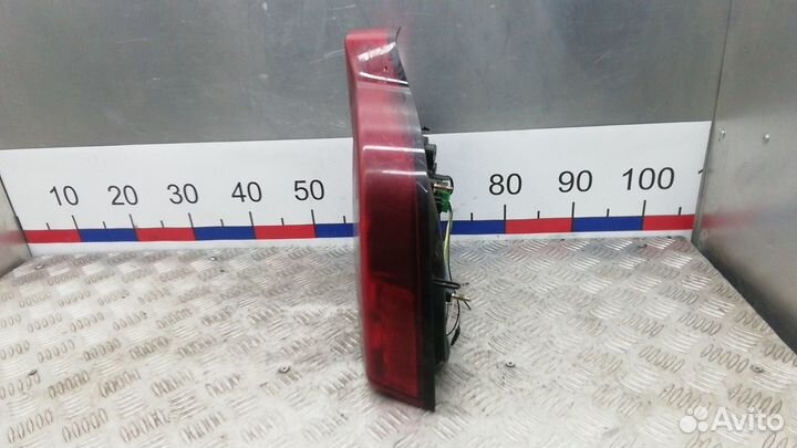 Фонарь задний правый Volvo S80 2000