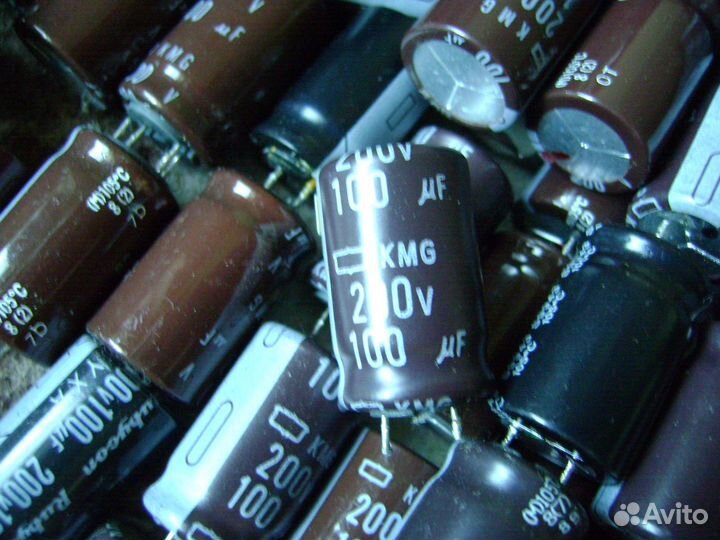 Конденсаторы электролитические 100мкф 200V 150 шт