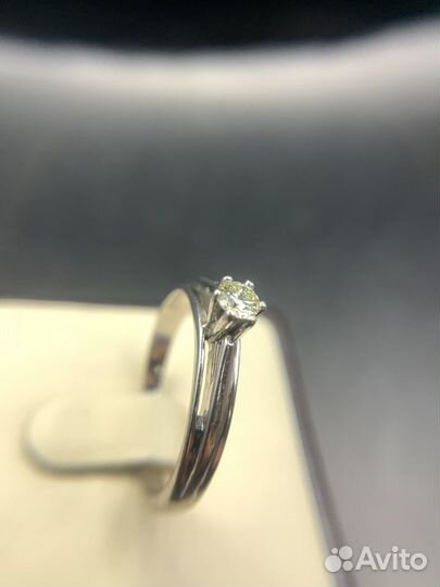 Золотое кольцо с бриллиантом 0.23ct