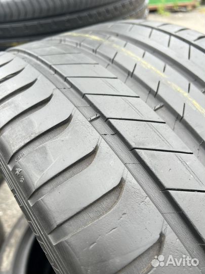 Michelin Latitude Sport 3 295/35 R21