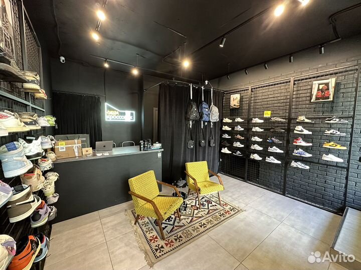 Готовый бизнес Магазин Кроссовок