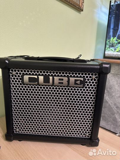 Гитарный комбоусилитель Cube