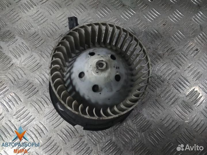 Моторчик печки Renault Laguna 2 2002 885001314FZ