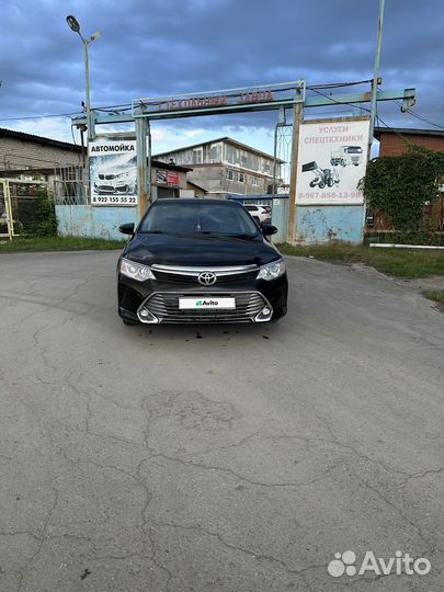 Toyota Camry 2.0 AT, 2018, битый, 270 000 км