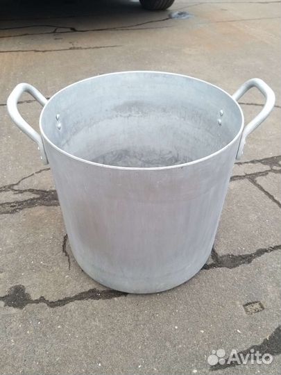 Кастрюля, бак