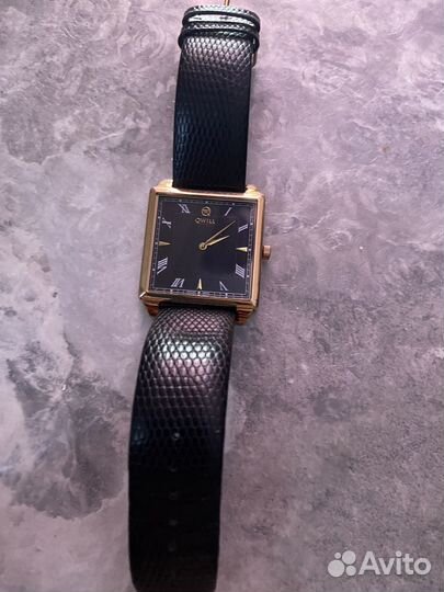 Золотые мужские часы 585