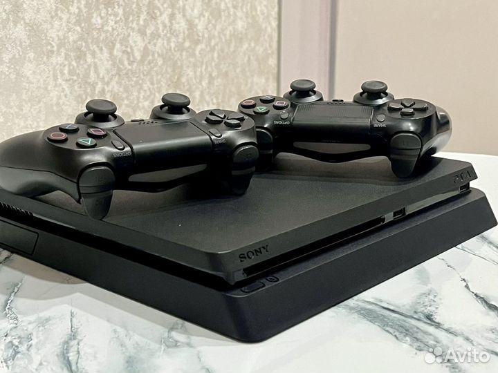 Sony PS4 slim 1tb+прошивка от Gold Hen