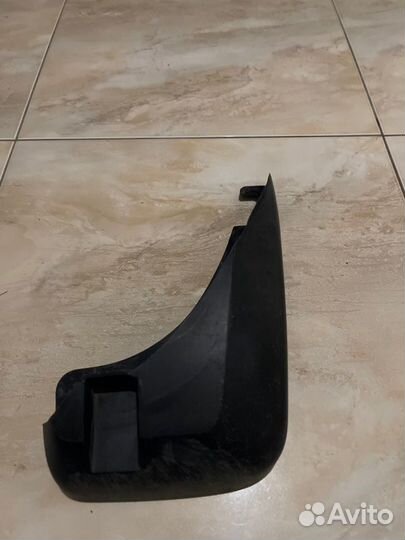 Брызговик задний правый Opel Antara