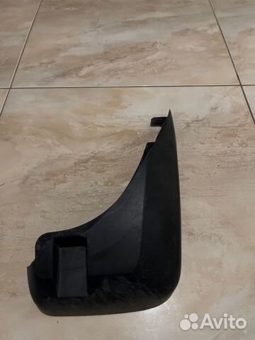 Брызговик задний правый Opel Antara