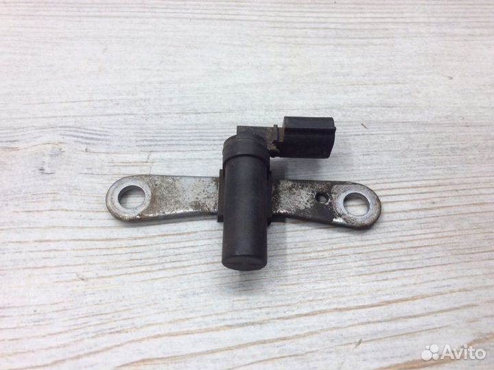 Датчик положения коленвала Renault Logan K7MA812 1