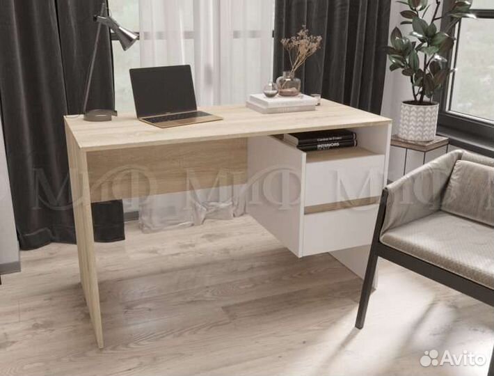 Письменный стол