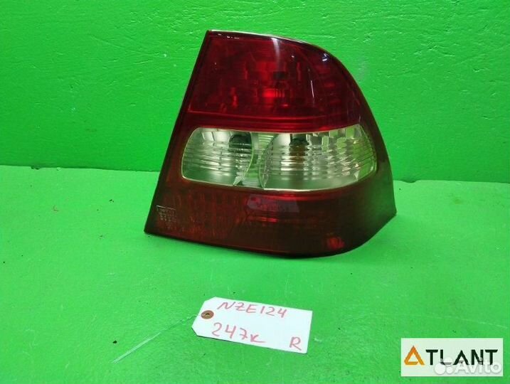 Стоп-сигнал правый toyota corolla