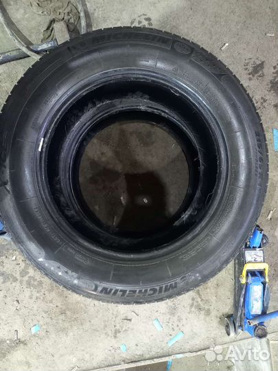 Michelin X-Ice 215/65 R17