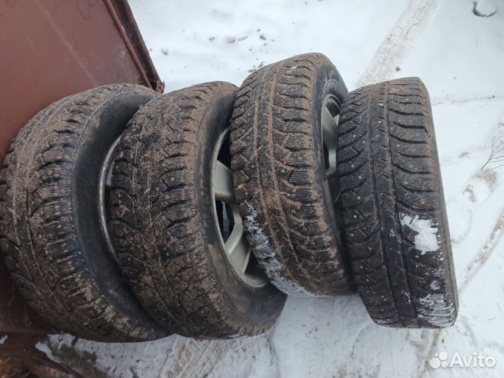 Зимние колеса R16