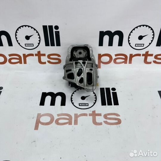 Подушка двигателя левая Audi Q8 2019