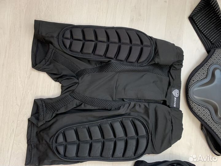 Защита спины горнолыжная