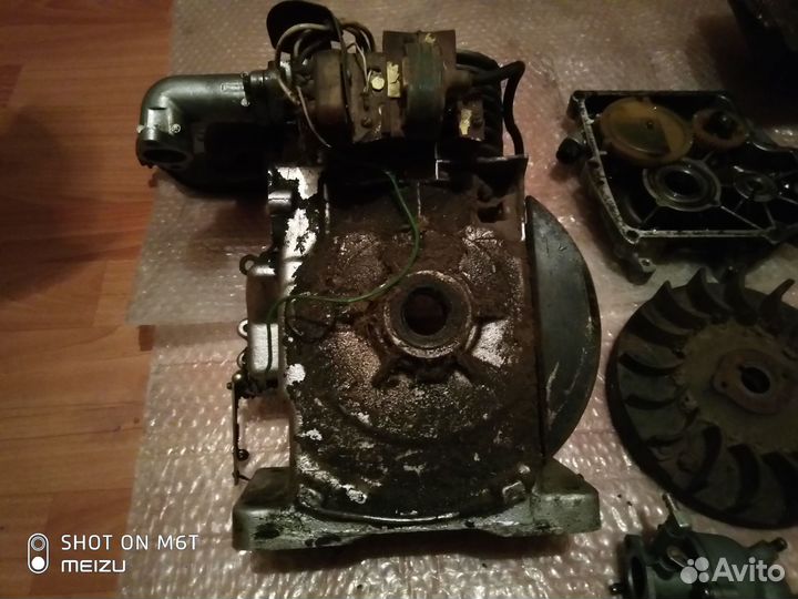 Запчасти на двигатель