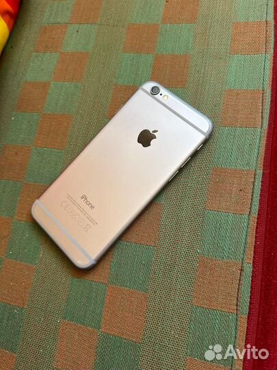 iPhone 6S, 32 ГБ