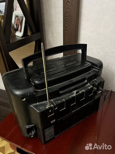 Портативный Sharp wq-ch600