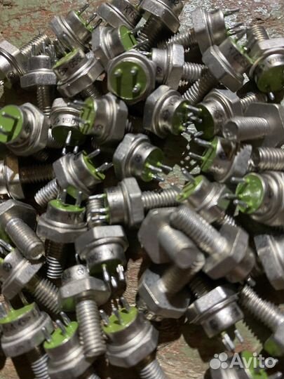 Транзистор кт606а