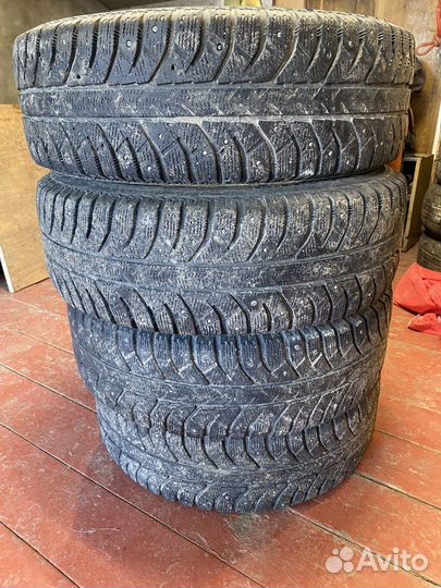 Комплект зимних колес r15
